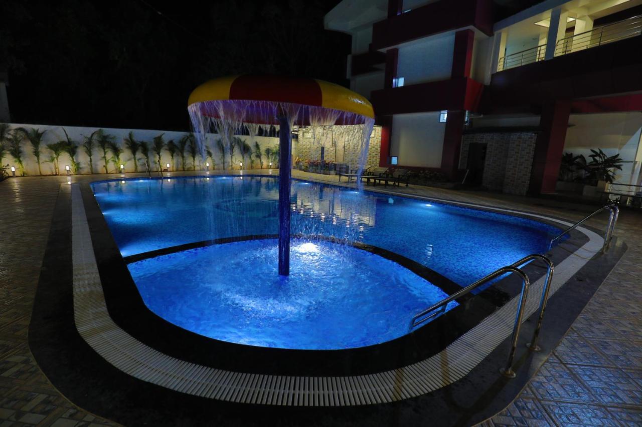 Imperial Grande Resort Lonavla Zewnętrze zdjęcie