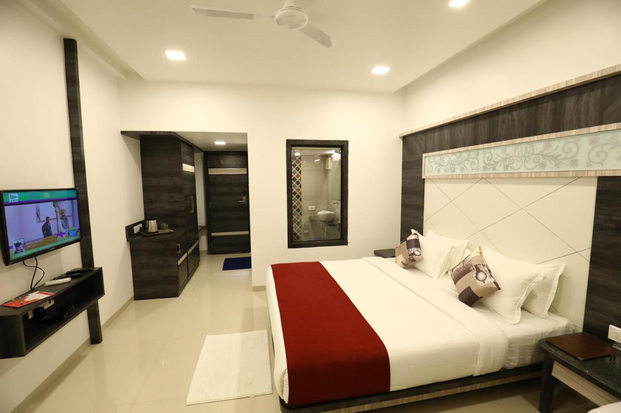 Imperial Grande Resort Lonavla Zewnętrze zdjęcie