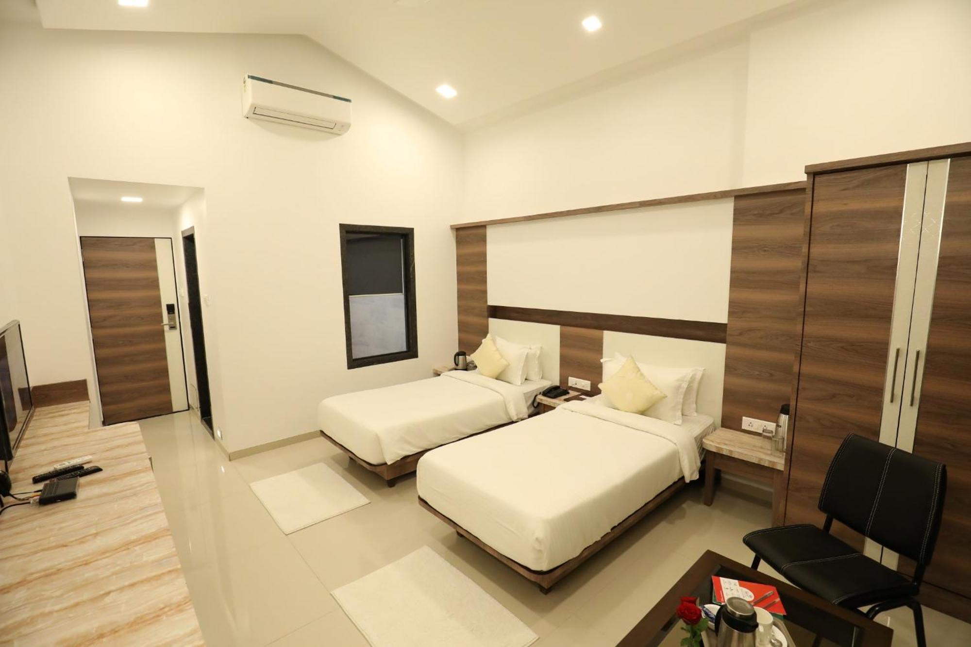 Imperial Grande Resort Lonavla Zewnętrze zdjęcie