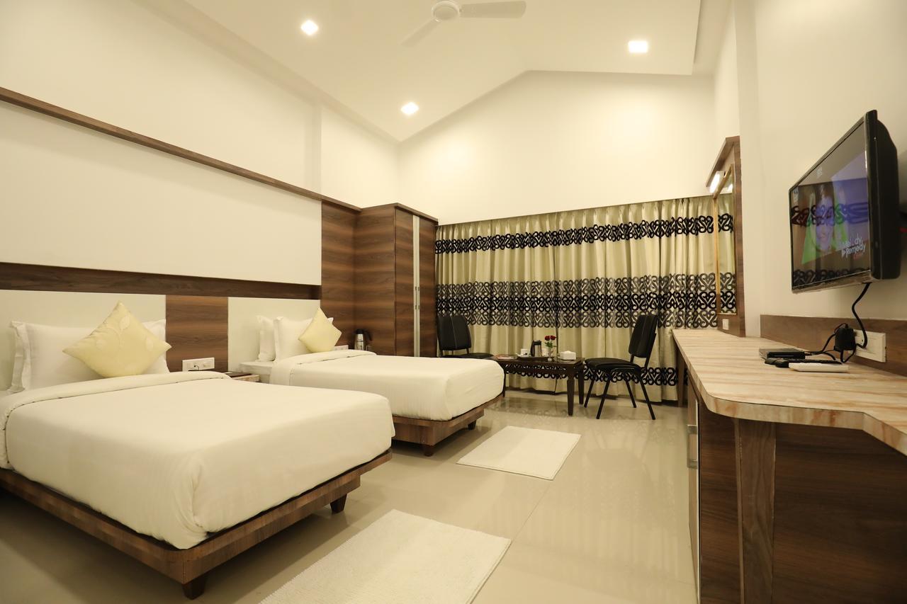 Imperial Grande Resort Lonavla Zewnętrze zdjęcie